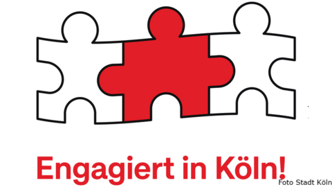 Logo von KölnEngagiert mit drei Puzzleteilen nebeneinander, das mittlere rot gefärbt