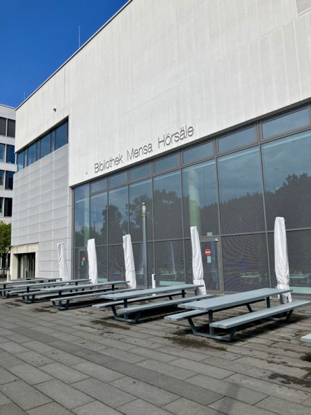 Eingangsbild des Gebäudes der Hochschule Bochum