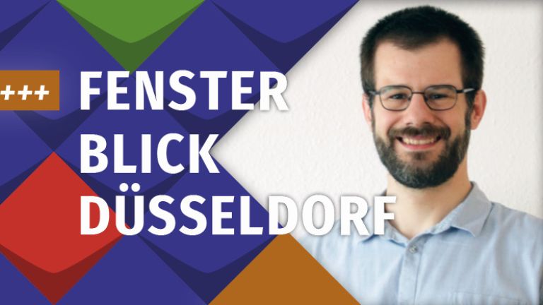 Bunte Kacheln als Stilelemente der KSL.NRW rahmen ein Foto von Gero Büskens ein - ein lächelnder junger Mann mit dunklen, kurzen Haaren und Bart